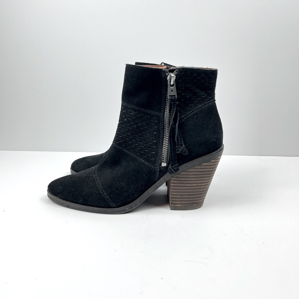 Lucky Brand Black Pointed Toe Ankle Suede Booties